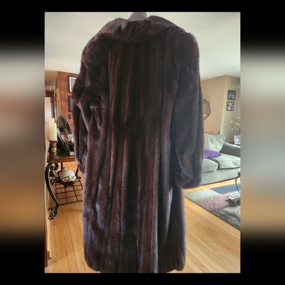 Mink coat - Picture 2 of 4